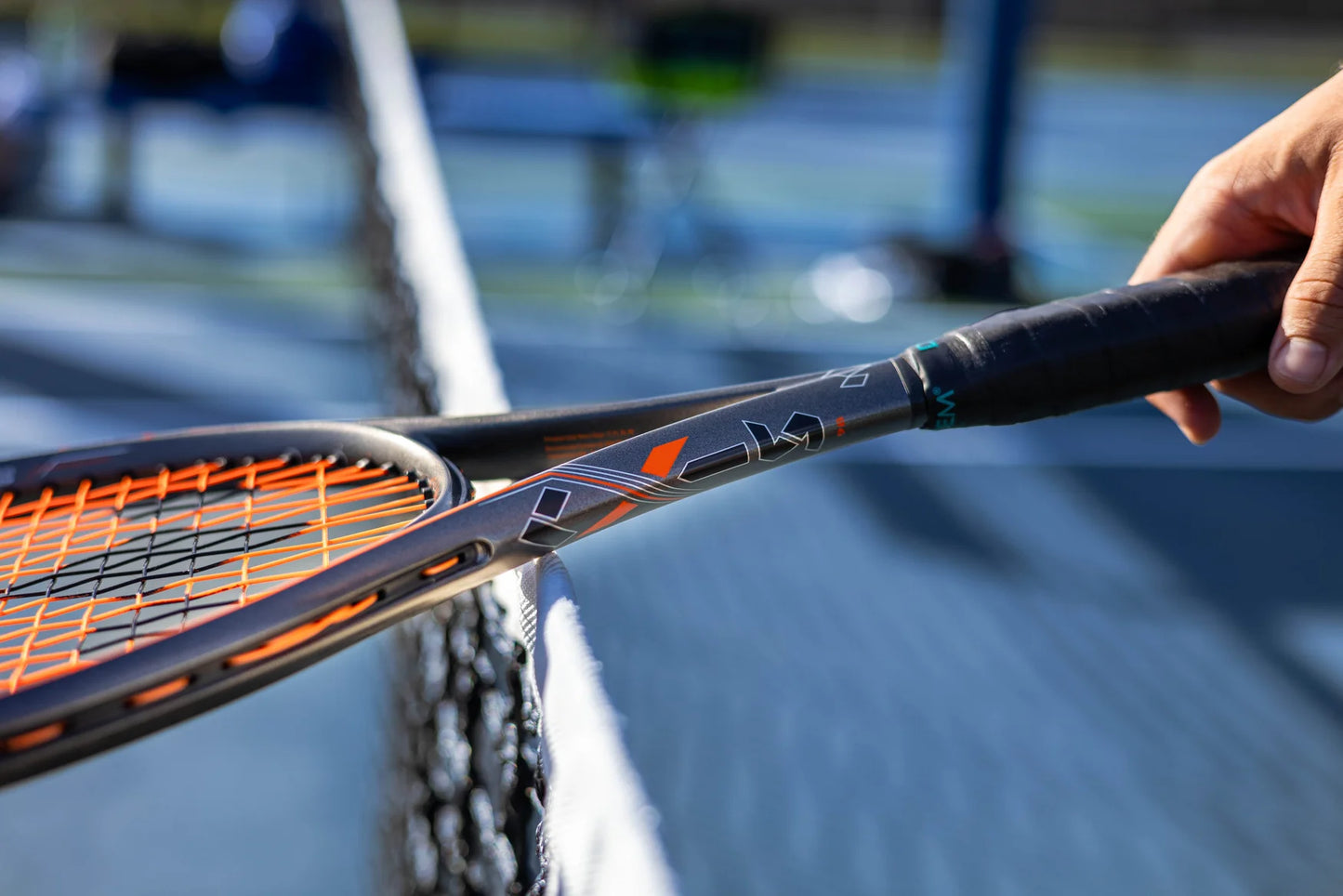 tennis racquet tennis racket diadem axis 98 - sporting goods product photo - east coast padel